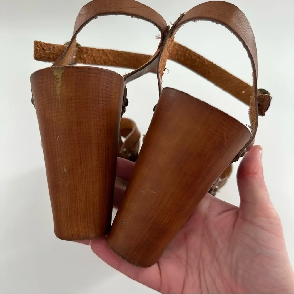 Madden girl womens sandals size 9 G-Nora brown faux leather chunky platforms